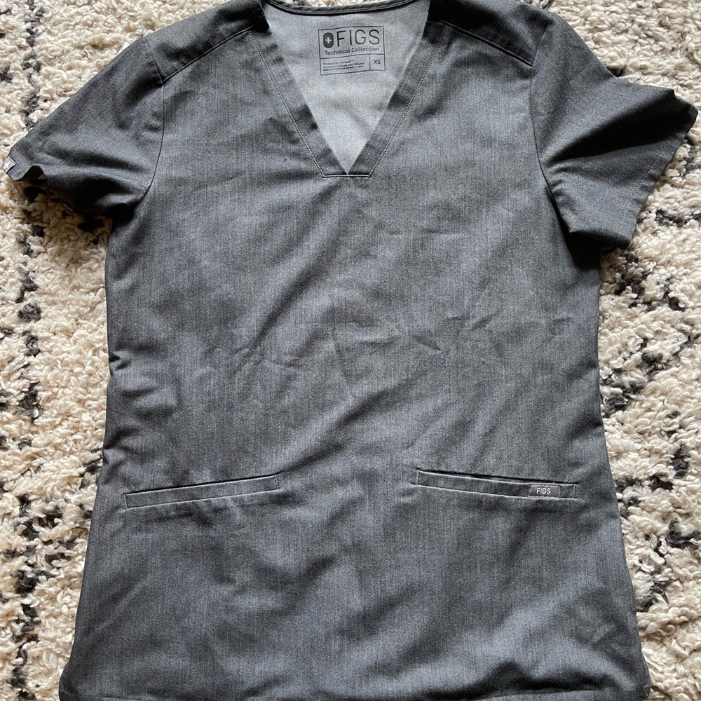 Graphite xs Casma three pocket top